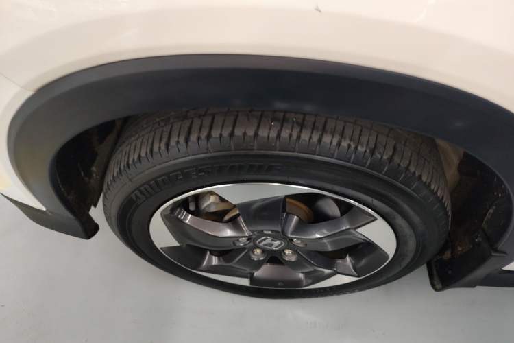 Used Honda Vezel 2017 1.8L CVT Front-Wheel Drive Pioneer Edition