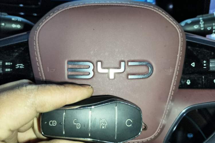 Used BYD Seal 2024 HONOR Edition DM-i 1.5L 121km Prestige Model
