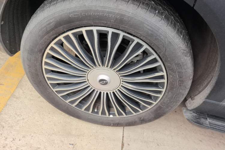 Used Chery Tiggo 8 L 2024 2.0T Two-Wheel Drive Prestige Version 5 Seats