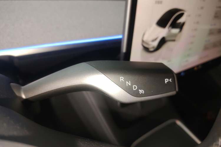 Used Tesla Model Y 2023 Rear-Wheel-Drive Version