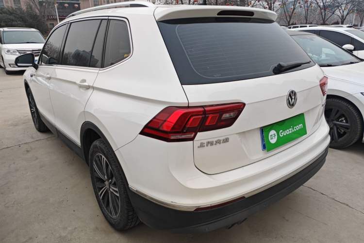 Used Volkswagen Tiguan L 2019 330TSI Automatic Two-Wheel Drive Panoramic Comfort Edition China VI Standard
