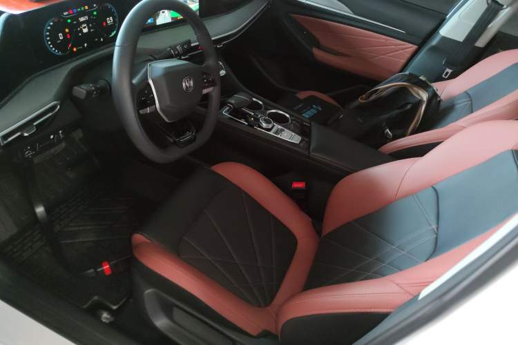 Used Changan Eado 2022 PLUS Blue Whale NE 1.4T GDI DCT Prestige Edition