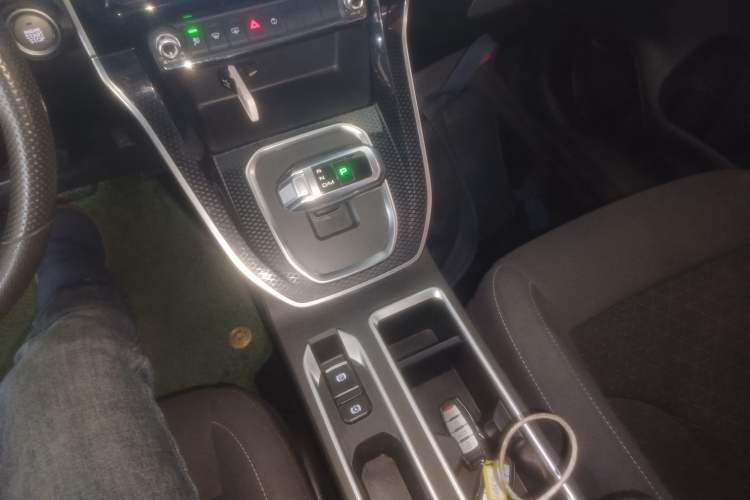 Used Haval M6 2021 PLUS 1.5T DCT Elite Smart Connectivity Model
