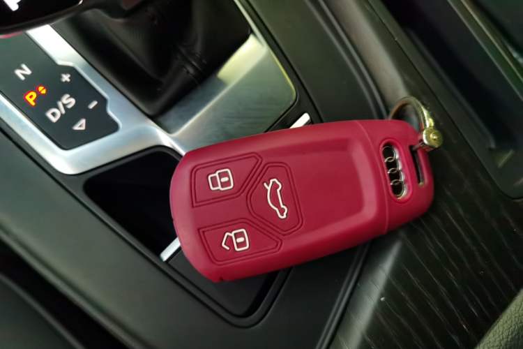 Used Audi A4L 2023 40 TFSI Fashion Dynamic Model
