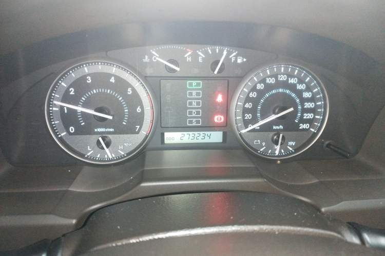 Used Toyota Land Cruiser 2010 4.0L Automatic VX
