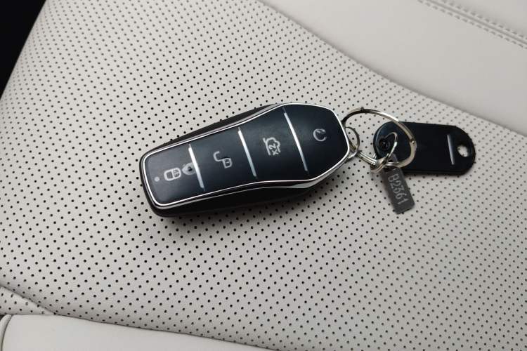 Used BYD Song PLUS New Energy 2025 EV Smart Drive Edition 605km Flagship Model
