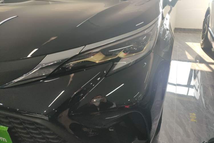 Used Toyota Granvia 2024 2.5L Hybrid Comfort Edition
