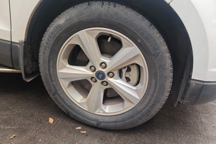 Used Ford Edge 2018 EcoBoost 245 Two-Wheel-Drive Titanium 5-Seater China V Standard
