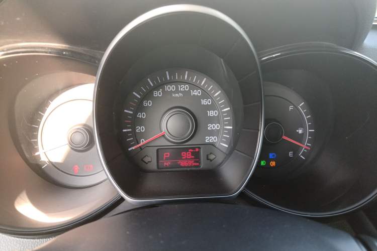 Used Kia K2 2015 Sedan 1.4L Automatic GLS
