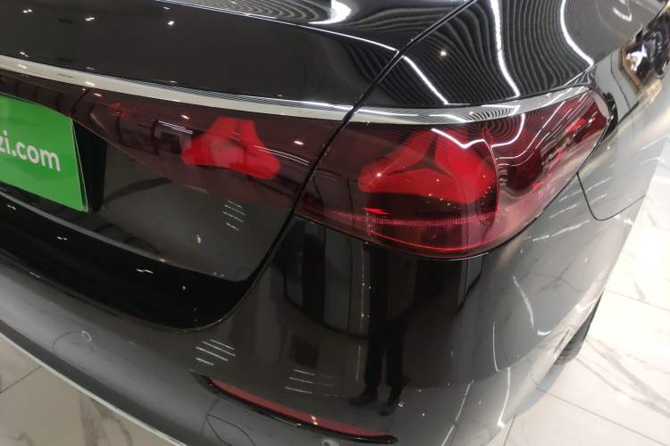 Used Mercedes-Benz E-Class 2025-Year Facelift E 260 L