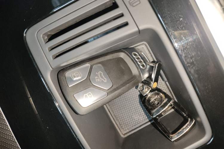 Used Audi Q5L 2023 40T Luxury Dynamic Model