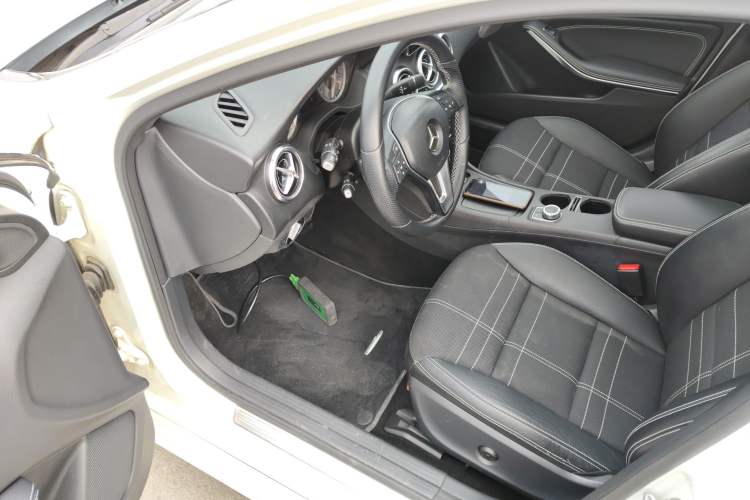 Used Mercedes-Benz A-Class (Import) 2013 A 200 Urban Edition