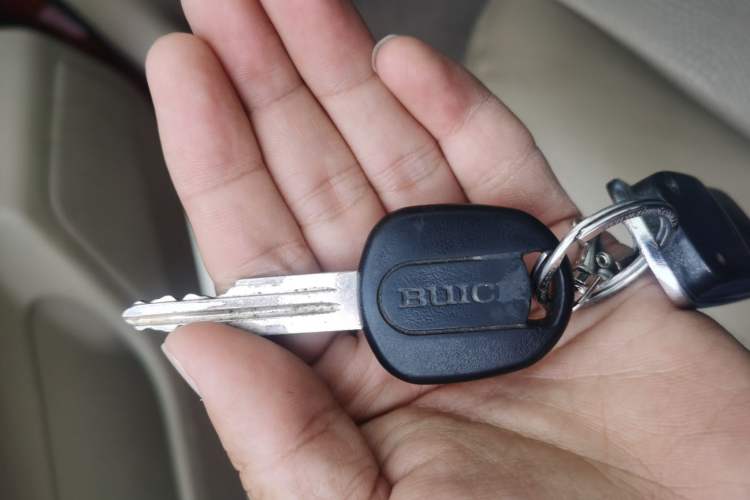 Used Buick Excelle 2013 1.5L Manual Classic Model
