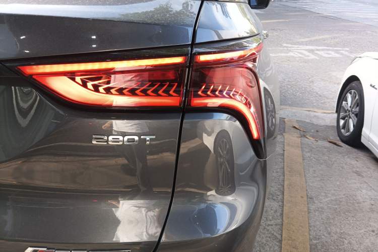 Used Changan CS75 PLUS 2020 1.5T Automatic Luxury Version
