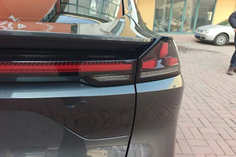 Used  L07 2025 530 Ultra DeepBlue Intelligent Driving AD PRO Pure-Electric Version