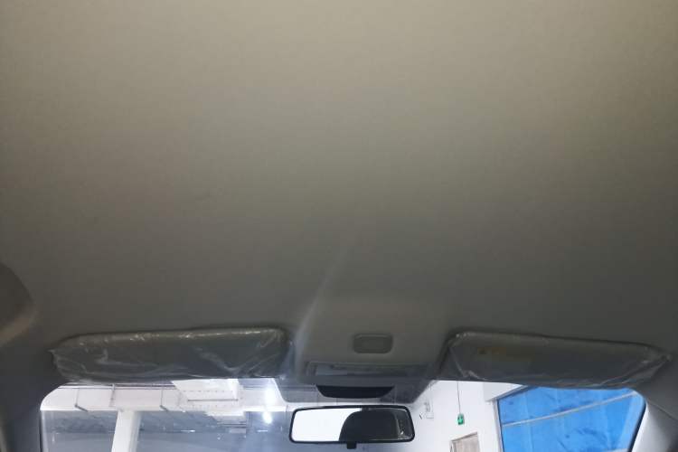 Used Roewe i5 2019 1.5L Manual 4G Connected Langyue Edition
