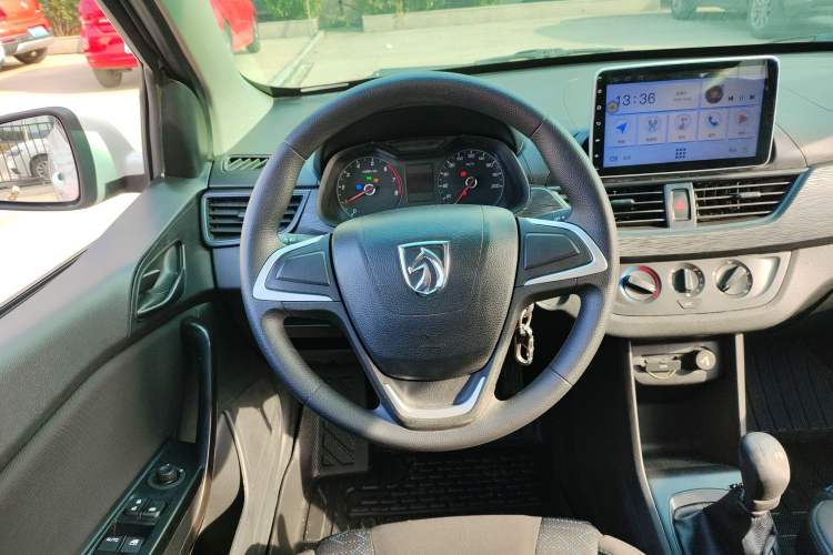 Used Baojun 310 2016 1.2L manual Comfort trim level
