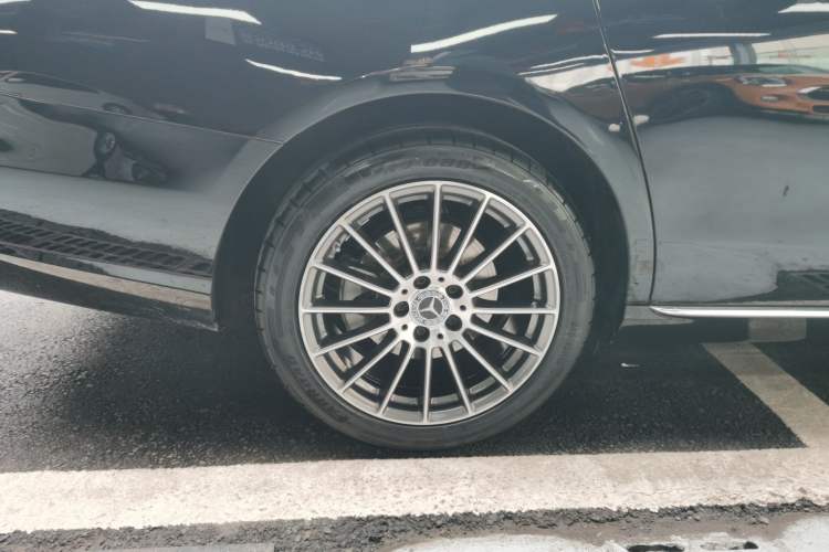 Used Mercedes-Benz E-Class 2023 Facelift E 260 L