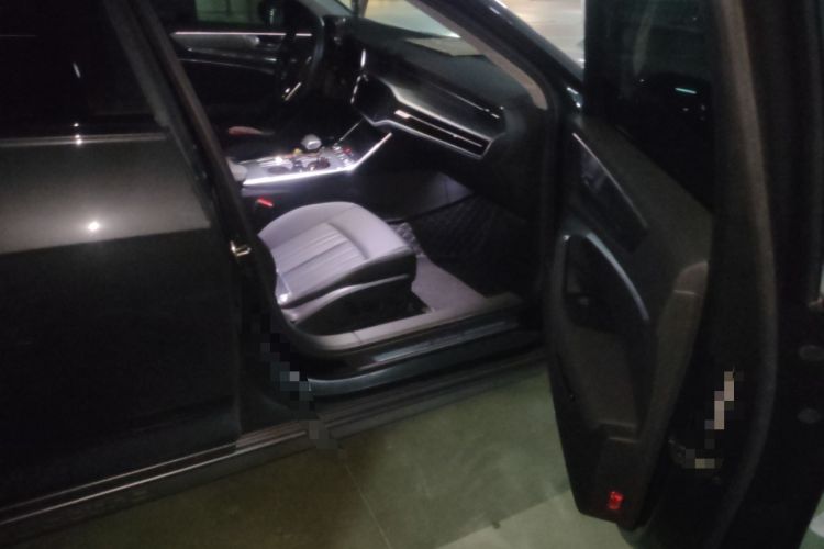 Used Audi A6 2023 allroad quattro 55 TFSI Prestige Off-Road Model
