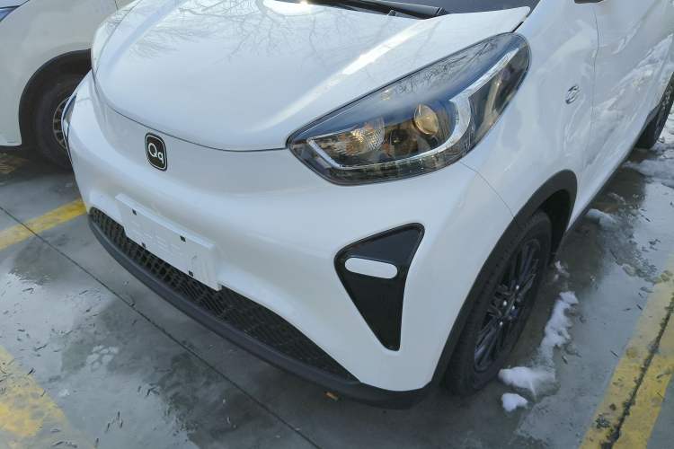 Used Chery Little Ant 2024 Refreshed Version Youth Edition 321 km Beloved Edition 29.23 kWh