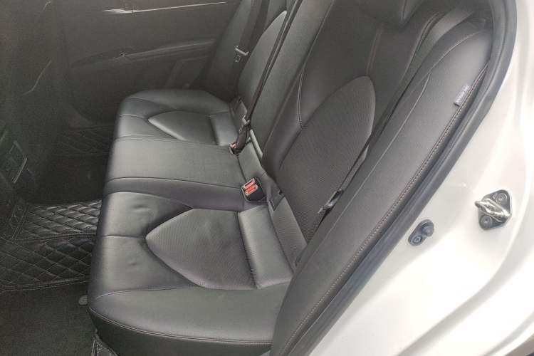 Used Toyota Camry 2019 2.0G Luxury Edition China VI Standard
