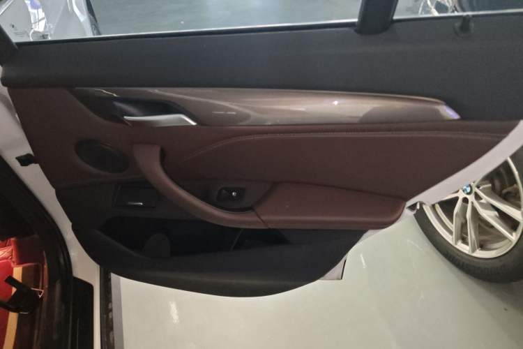 Used BMW X1 2019 sDrive18Li Premium Edition