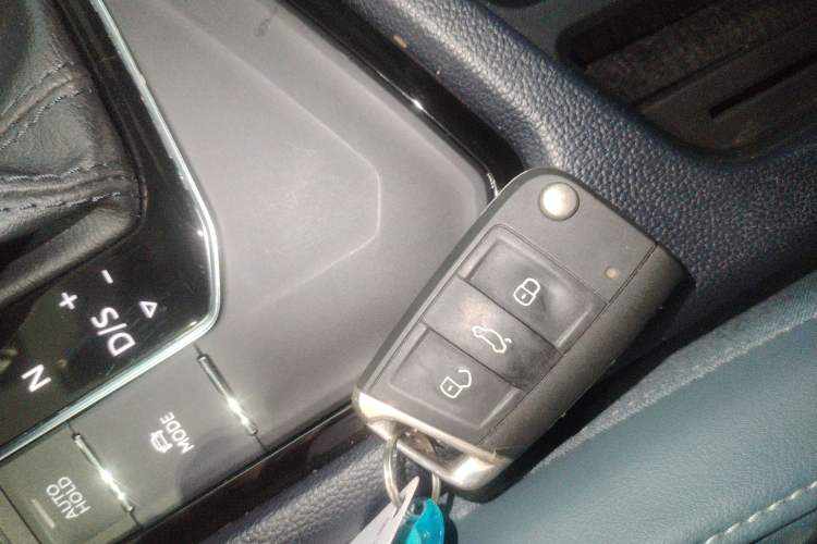 Used Volkswagen Tharu 2024 300TSI Two-Wheel-Drive Moon Luxury Edition