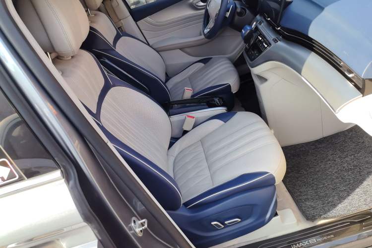 Used Roewe iMAX8 2022 400TGI Prestige Edition