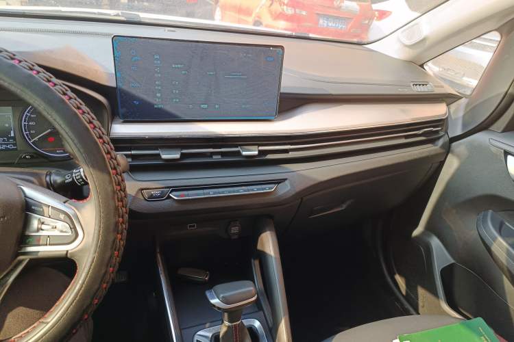 Used Geely Auto Vision X3 2021 PRO 1.5L CVT Deluxe Model
