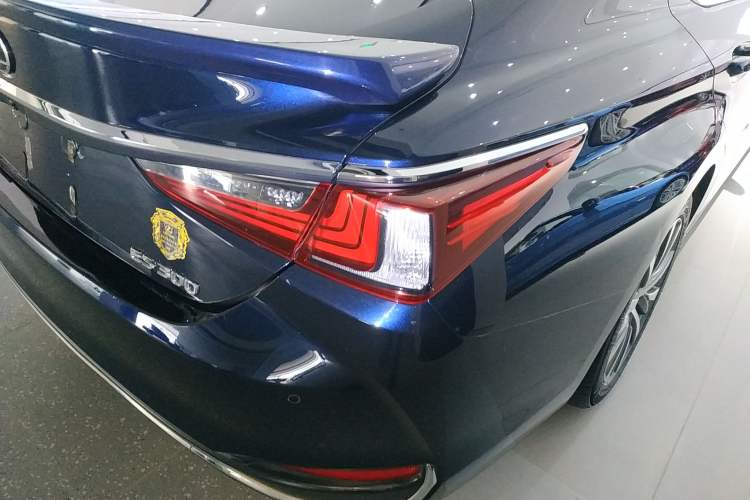 Used Lexus ES 2020 200 Luxury Edition
