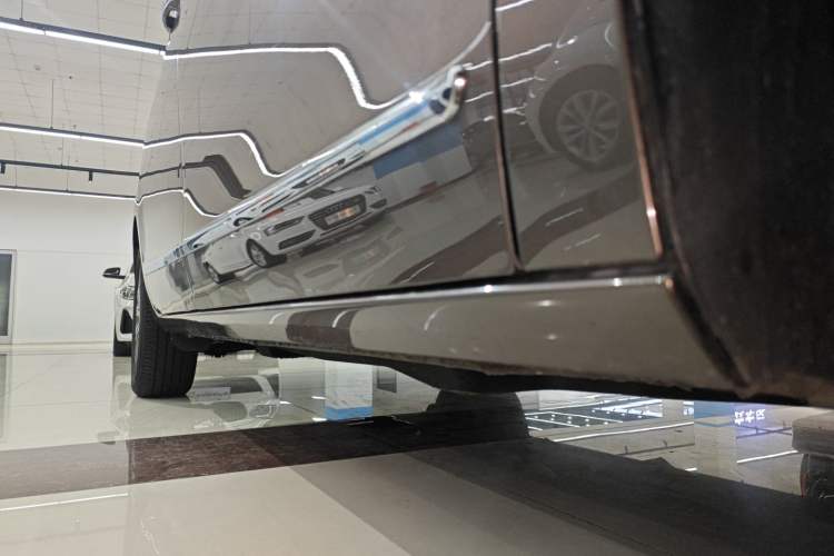 Used Buick GL8 2021 Land Cruiser Executive 652T Premium Model
