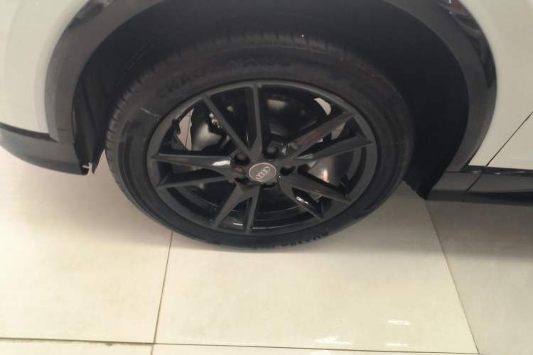 Used Audi Q2L 2021 35 TFSI Fashion Dynamic Model
