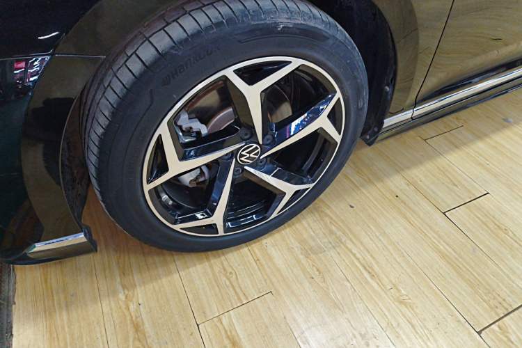 Used Volkswagen Magotan 2023 2 Million Units Commemorative Edition 330TSI DSG Luxury Version
