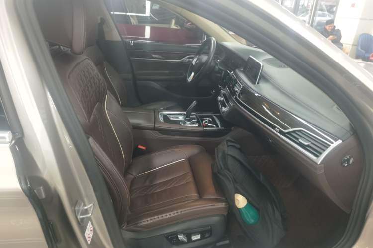 Used BMW 7 Series 2019 Updated 730Li Luxury Package
