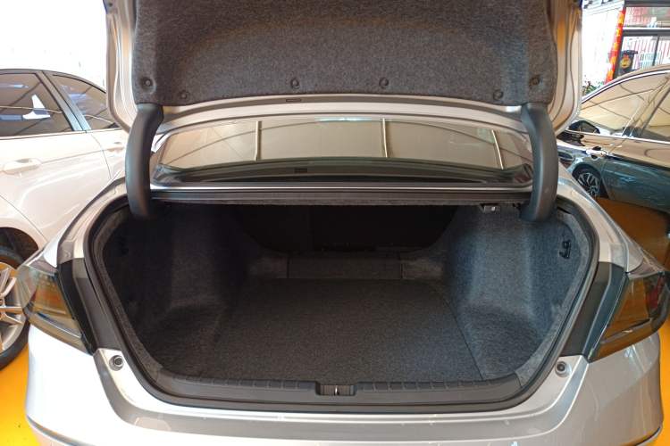 Used Honda Accord 2018 Rui Hybrid 2.0L Rui Ling Edition China VI
