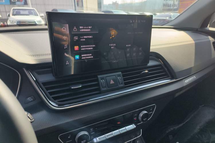 Used Audi Q5L 2022 40T Luxury Dynamic Model
