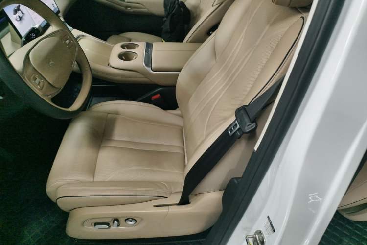 Used XPeng X9 2024 640 All-Wheel Drive High-Performance Max
