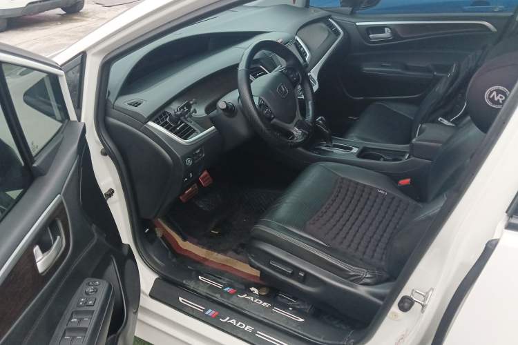 Used Honda Jade 2013 1.8L CVT Luxury Edition 5 seats
