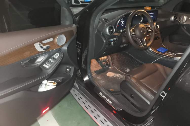 Used Mercedes-Benz GLC 2021 GLC 300 L 4MATIC Dynamic Model