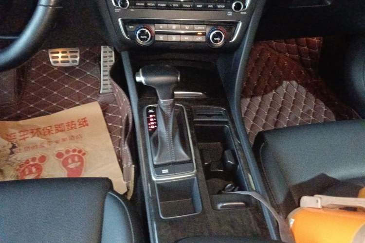 Used Kia K5 2016 1.6T Automatic LUX
