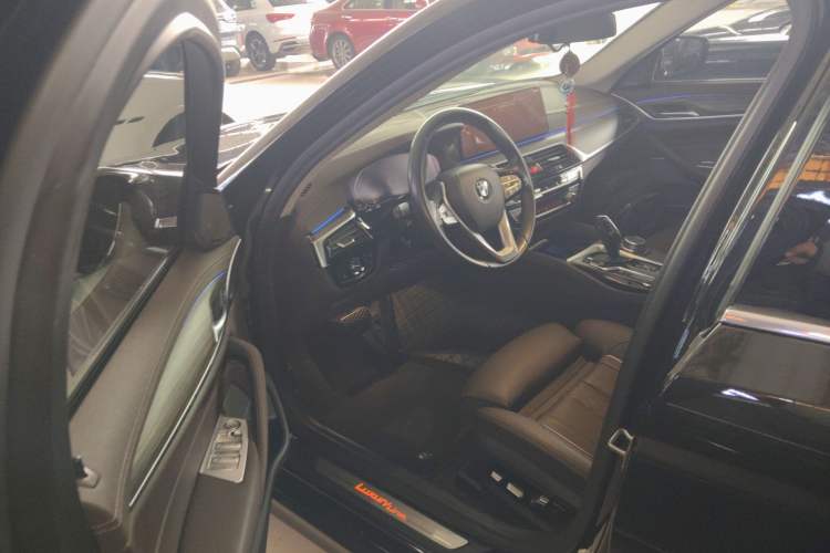 Used BMW 5 Series 2022 Updated 530Li Luxury Edition Premium Package