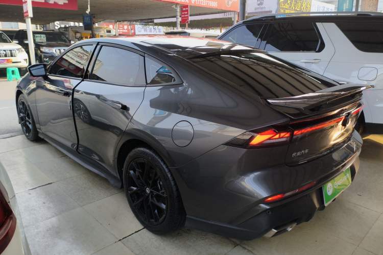 Used Changan UNI-V 2024 1.5T Prestige Edition
