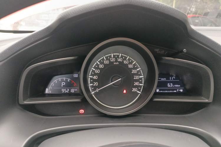 Used Mazda Mazda 3 Axela 2017 Sedan 1.5L Automatic Luxury Model Emission Standard China V
