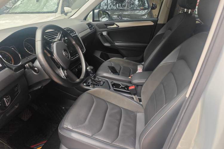 Used Volkswagen Tiguan L 2019 330TSI Automatic Two-Wheel Drive Panoramic Comfort Edition China VI Standard