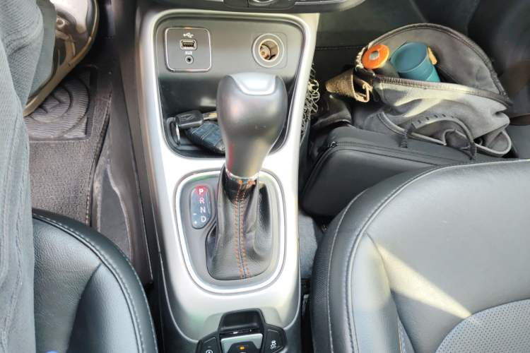 Used  Compass 2017 200T Automatic Family Edition
