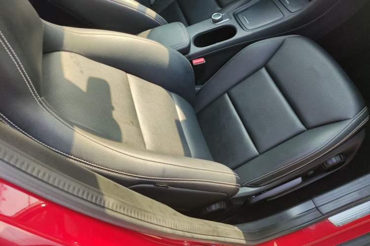 Used Mercedes-Benz GLA 2015 GLA 200 Fashion Model