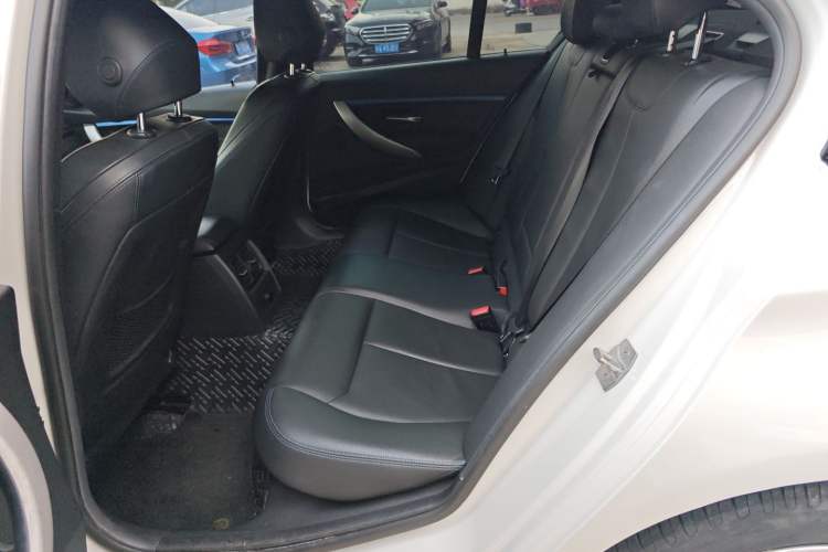 Used BMW 3 Series 2018 320i M Sport Package
