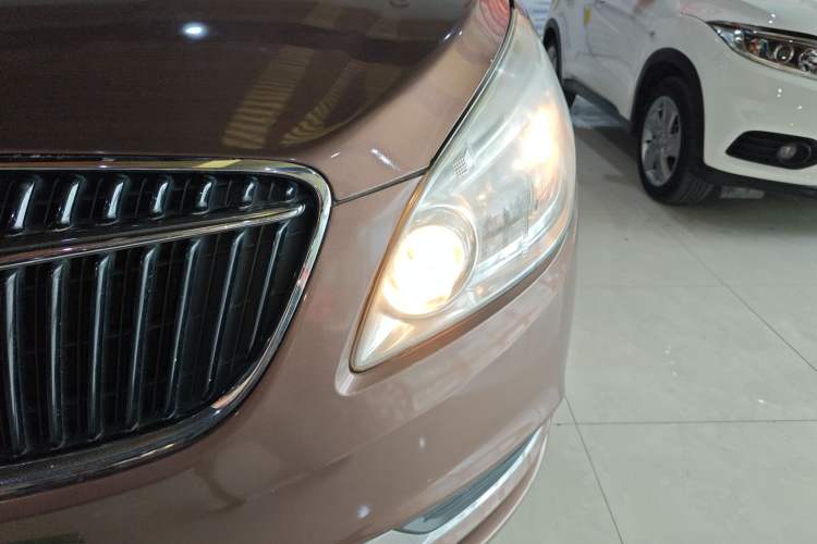 Used Buick GL8 2018 28T Comfort Model China VI Standard
