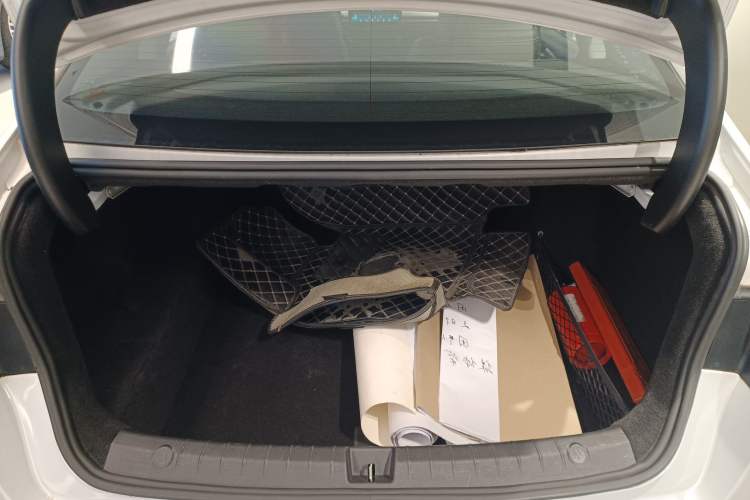 Used BYD Qin Pro New Energy 2019 DM Super Edition 1.5TI Automatic Smart Connect Prestige Model China VI Standard
