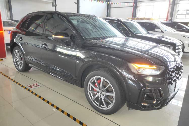 Used Audi Q5L 2022 Updated 45T Luxury Dynamic Version
